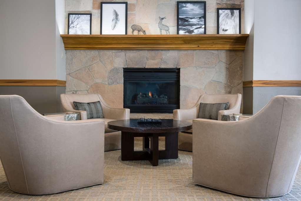 Montaneros In Vail, A Destination By Hyatt Residen Hotel Interior photo